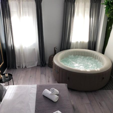 Apartment Zagreb Jacuzzi Экстерьер фото