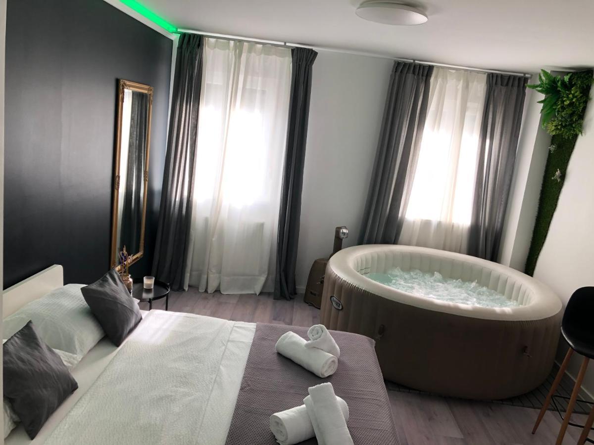 Apartment Zagreb Jacuzzi Экстерьер фото